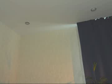girl
        tatti_1 cam image #7404