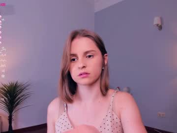 girl
        edlacovert cam image #151983