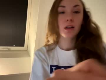 girl
        lady_dagmar cam image #140426