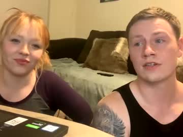 couple
        gingernewb cam image #91559