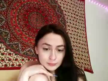 girl
        zoepleasing cam image #240345