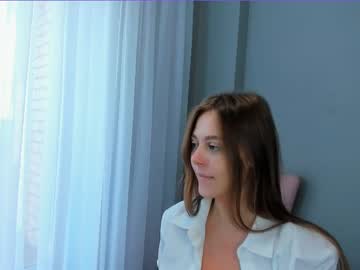 girl
        demifletcher cam image #101032