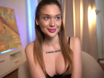 girl
        roxytoxic cam image #249274