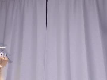 girl
        bbbeth_ cam image #31804