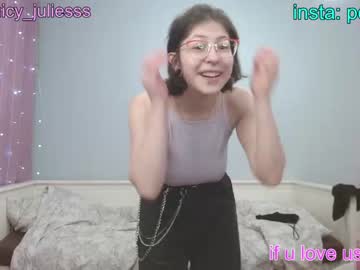 girl
        juicy_juless cam image #69715