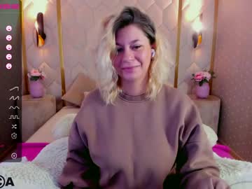 girl
        millie_milf cam image #49373