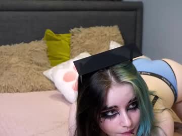 girl
        gemmafulwood cam image #253139