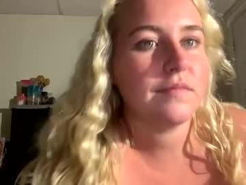 girl
        blonde4lyfe cam image #115909