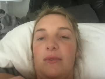 girl
        sweetpeachyqueen cam image #95518