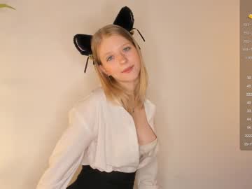 girl
        maydadurston cam image #162121