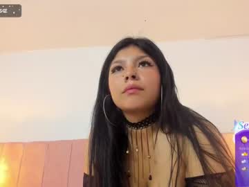 girl
        zara__v cam image #148546