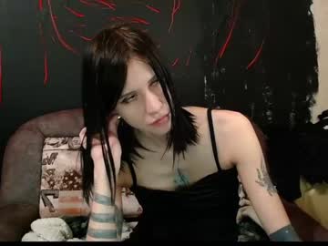 girl
        nitghtblood cam image #55180