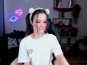 girl
        elisa_kimm cam image #49985