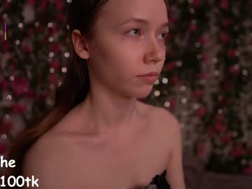 girl
        velvet_vice cam image #71828
