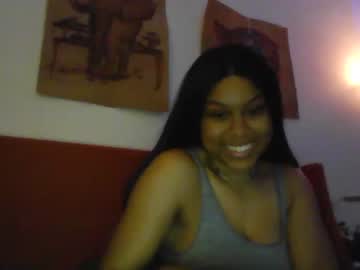 girl
        clichshay cam image #138898