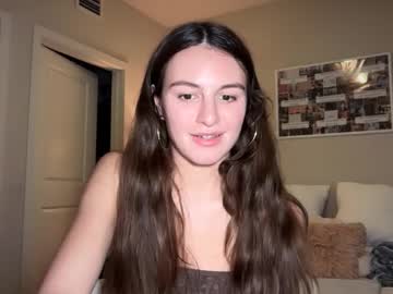 girl
        graciesmith27 cam image #74158