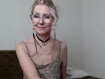 girl
        agatha_moore_ cam image #229005