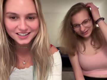 girl
        lillybambus cam image #121659