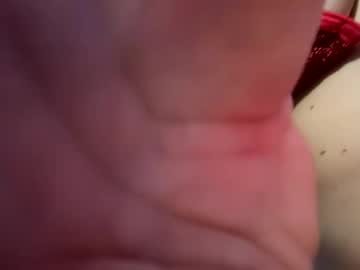 couple
        linda_luxe cam image #190626