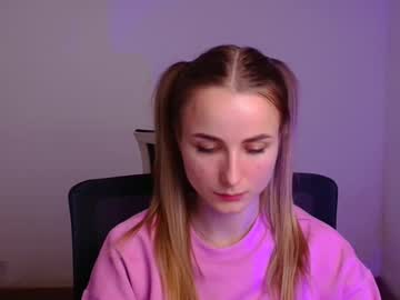 girl
        milly_liss cam image #201734
