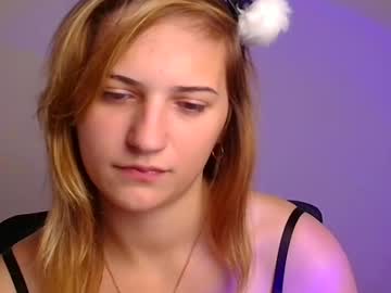 girl
        molly_lyyy cam image #206456