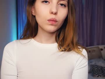 girl
        constanceglascov cam image #256210