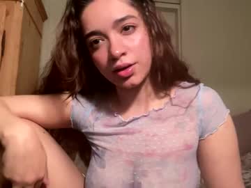 girl
        nycfairybelle cam image #239303