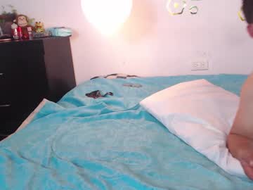 couple
        provincute cam image #41764