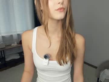 girl
        alicemelison cam image #48390