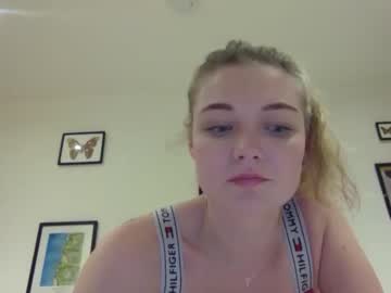 girl
        redroseldn cam image #61337