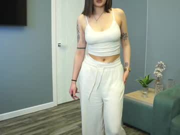 girl
        dawndodson cam image #237325