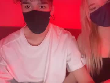 couple
        aphroditeanderos cam image #70285