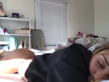 girl
        beckybrooke cam image #135284