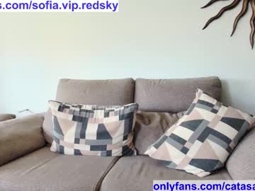 couple
        redskyxxx_ cam image #45104