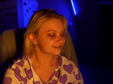 girl
        sexyalice1997 cam image #19962
