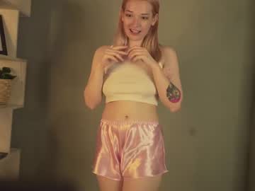 girl
        anna_breach cam image #97414