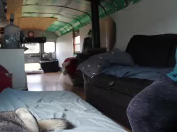 couple
        busbuddies cam image #22427