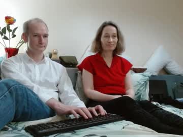 couple
        mrs_velvet_vixen_and_mr_stud cam image #214392