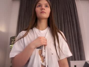 girl
        edwinabuoy cam image #212633