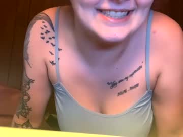girl
        gabsrose2000 cam image #128043