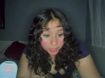 girl
        lexi_luxe cam image #225114