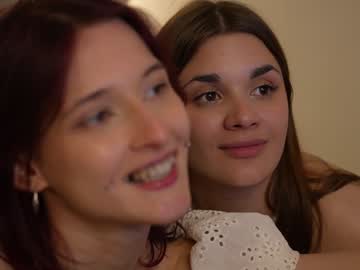 couple
        vanessa_blu cam image #195933