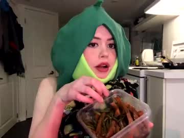 girl
        littlesugarpea cam image #66236