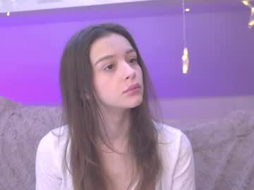 girl
        sh1nyemy cam image #39276