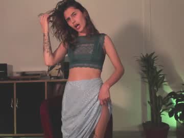 girl
        marmuse cam image #102189