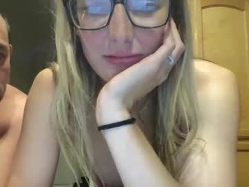 couple
        tt_duey cam image #63504