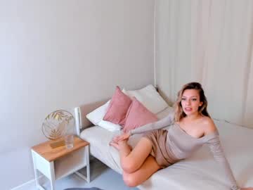 girl
        abigailhale cam image #123538