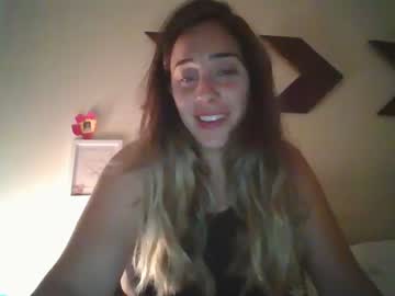 girl
        peruvianpssy cam image #107956
